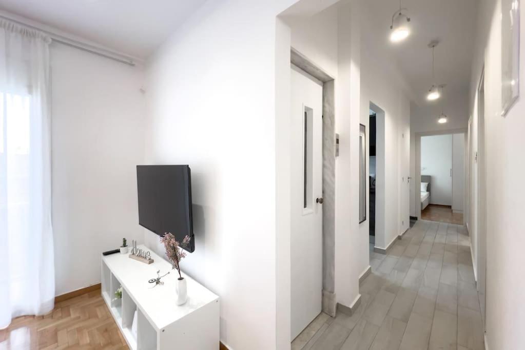 Spacious Penthouse Near Downtown Αθήνα Εξωτερικό φωτογραφία